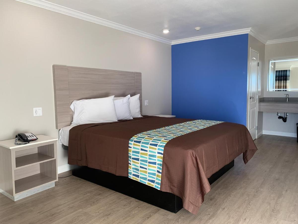 Mojave Inn Victorville Bagian luar foto
