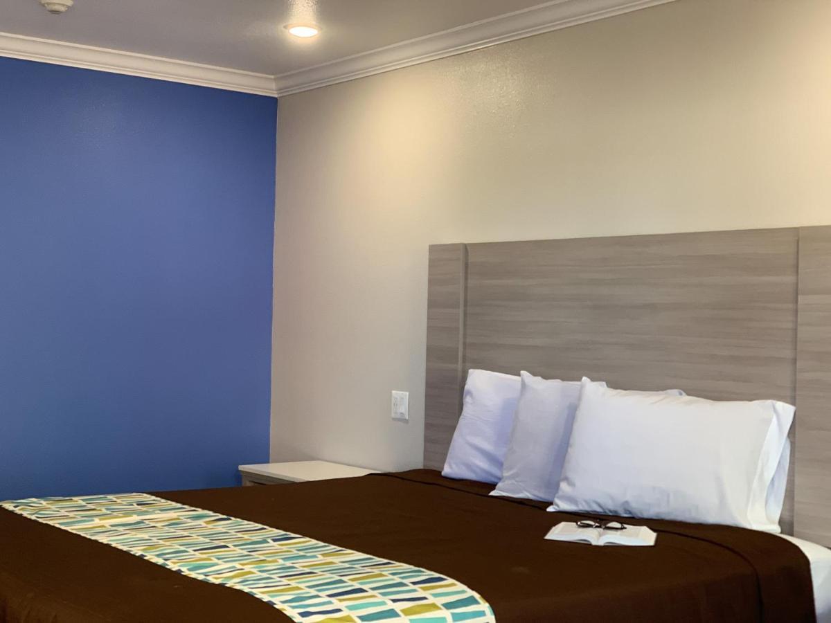 Mojave Inn Victorville Bagian luar foto