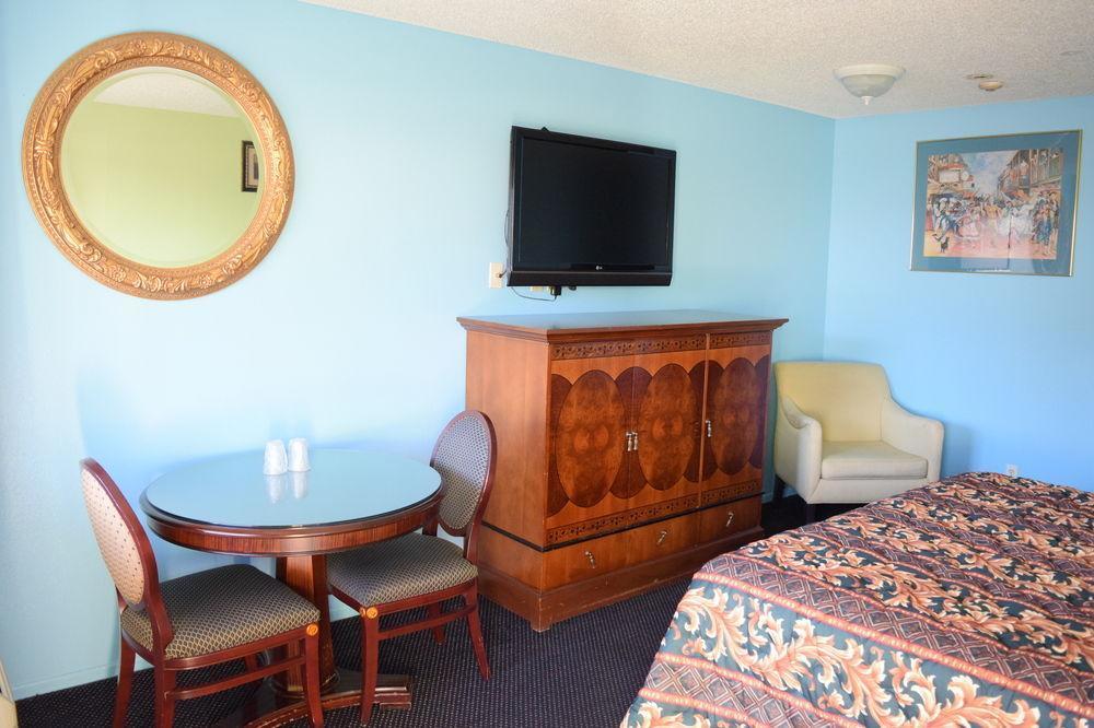 Mojave Inn Victorville Bagian luar foto